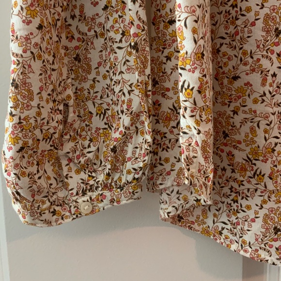 Old Navy floral button down blouse - Picture 5 of 5